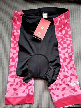 Vebe Size M Sport Pink Black Cycling Shorts
